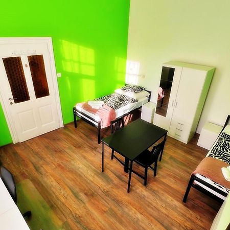 Bebudgetrooms Budapest Luaran gambar