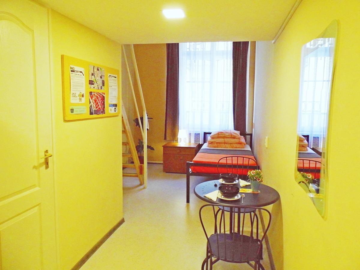 Bebudgetrooms Budapest Luaran gambar